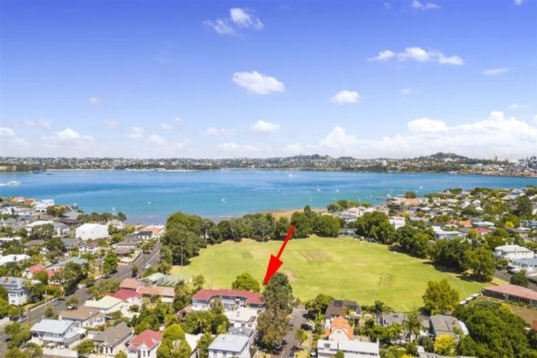 Photo of property in 2/7 Eton Avenue, Devonport, Auckland, 0624