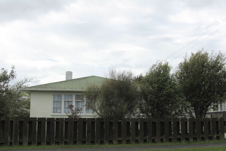 Photo of property in 3 Toro Street, Durie Hill, Whanganui, 4500