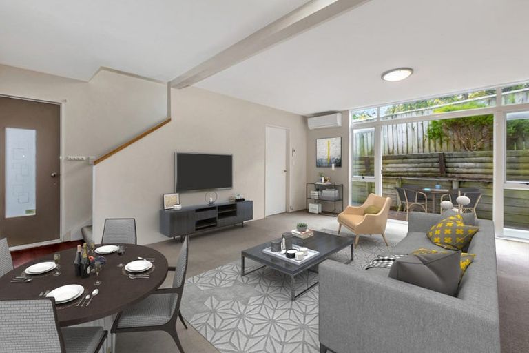 Photo of property in 4b The Quadrant, Miramar, Wellington, 6022