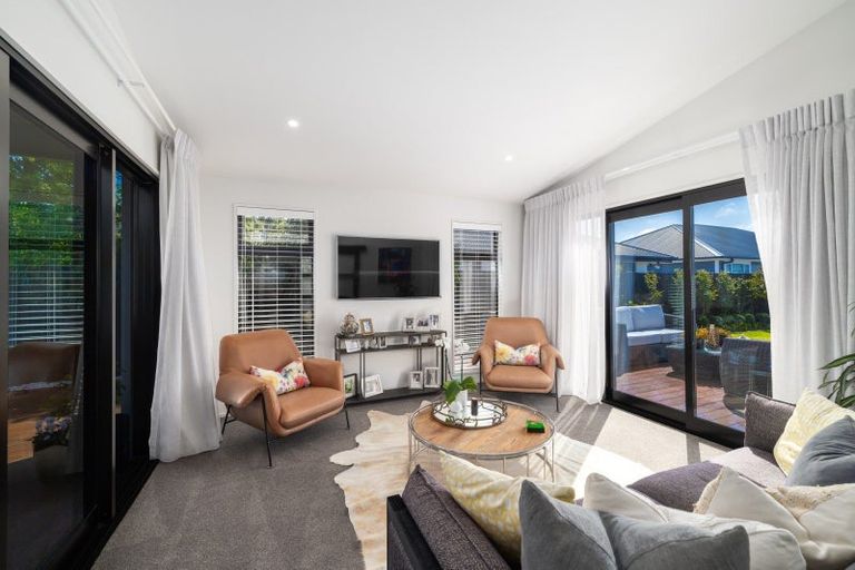 Photo of property in 40 Cameo Grove, Marshland, Christchurch, 8083