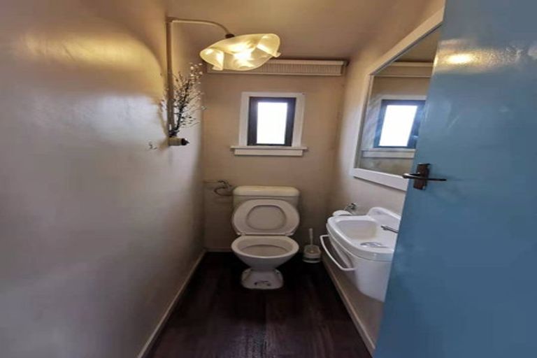 Photo of property in 67 Memorial Avenue, Ilam, Christchurch, 8053