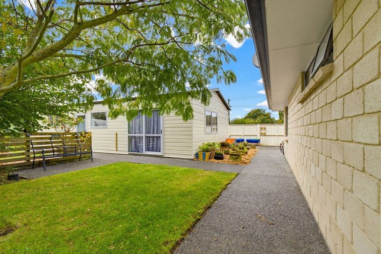 Photo of property in 29 Bridge Street, Southbridge, 7602