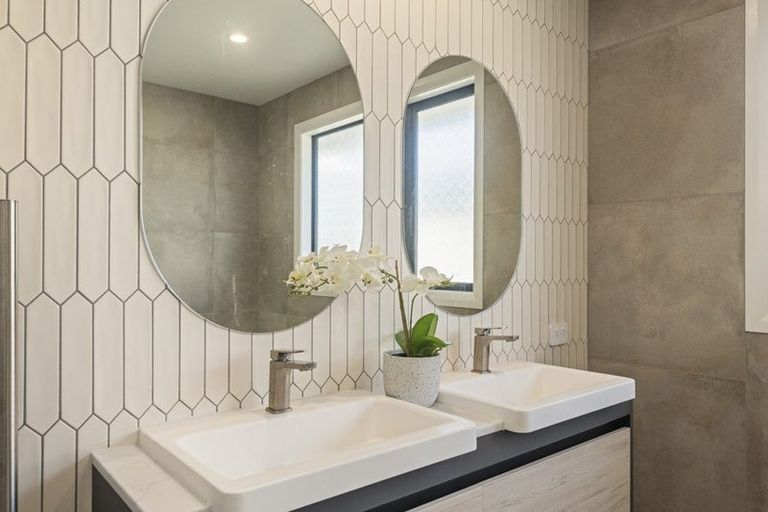 Photo of property in 20 Silicon Way, Fitzherbert, Palmerston North, 4410