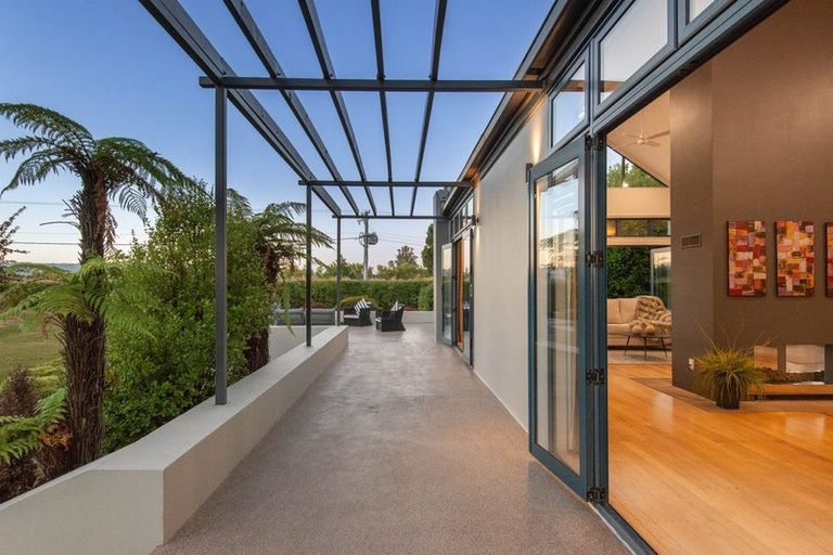 Photo of property in 105 Gladstone Road South, Dalmore, Dunedin, 9010