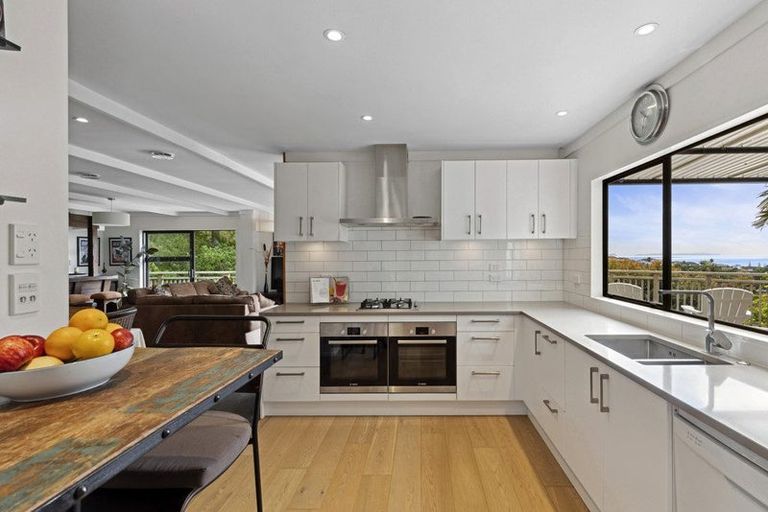 Photo of property in 11 Moorgreen Heights, Torbay, Auckland, 0630