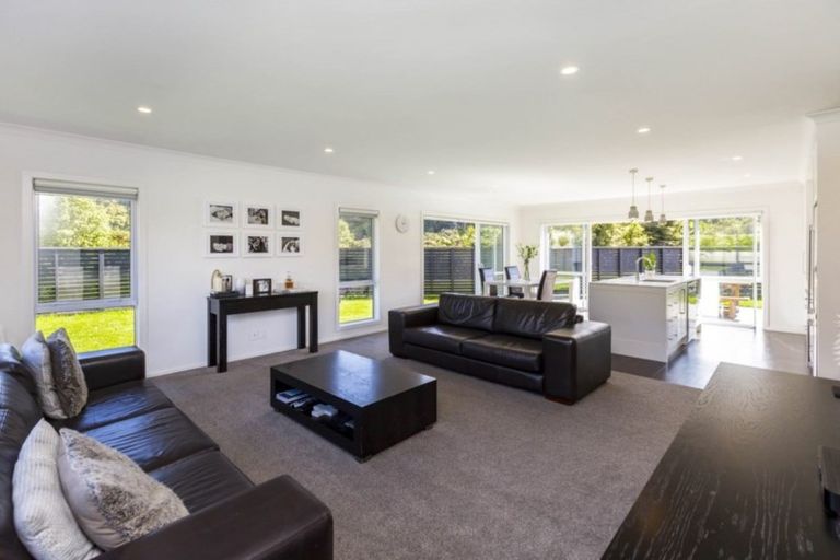Photo of property in 80 Riverstone Drive, Riverstone Terraces, Upper Hutt, 5018