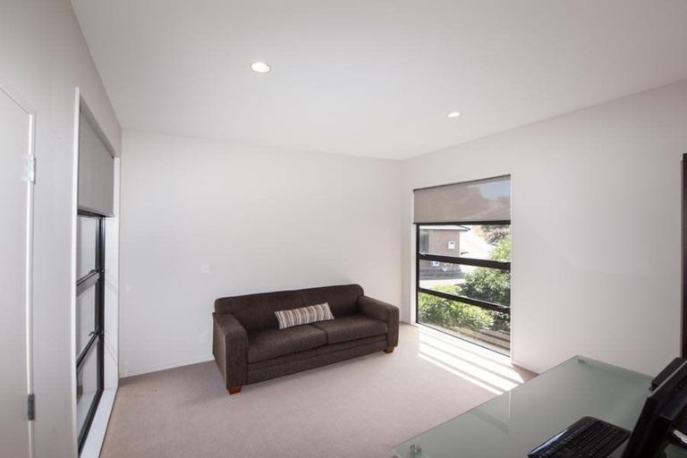 Photo of property in 23a Gifford Grove, Churton Park, Wellington, 6037