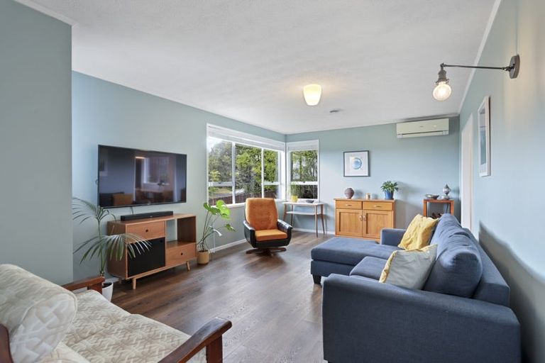 Photo of property in 35 Terra Nova Street, Glen Eden, Auckland, 0602