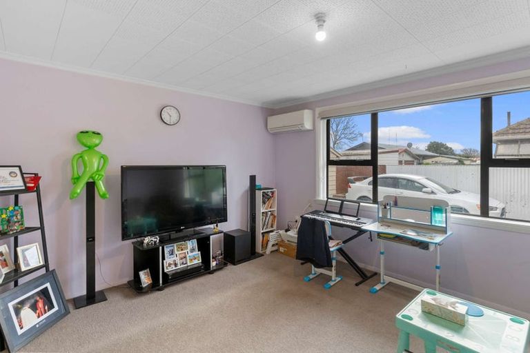 Photo of property in 19 Tinokore Street, Hei Hei, Christchurch, 8042