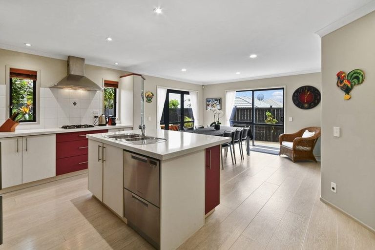 Photo of property in 12 Phoenicia Court, The Gardens, Auckland, 2105