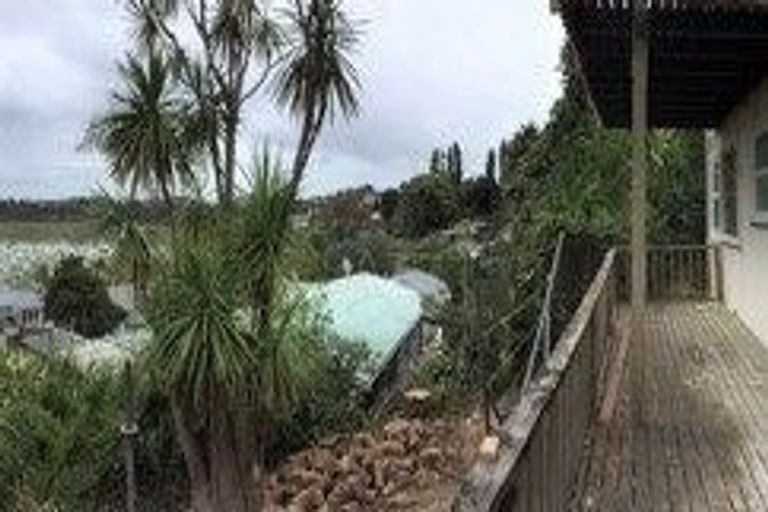 Photo of property in 95 College Road, Northcote, Auckland, 0627