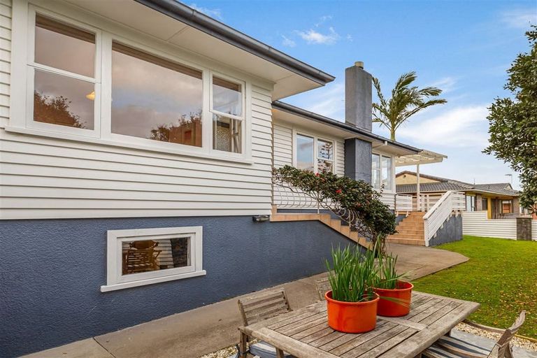 Photo of property in 2/46 Monarch Avenue, Hillcrest, Auckland, 0627