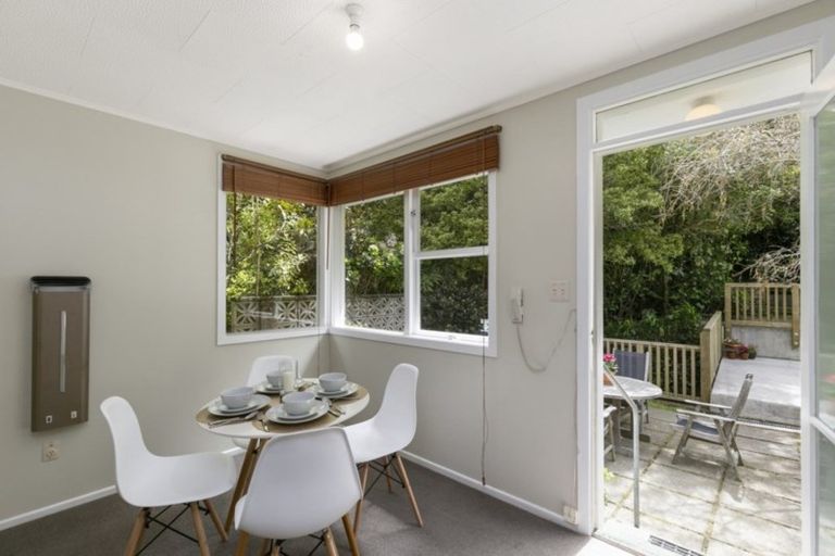 Photo of property in 3 Ranelagh Terrace, Karori, Wellington, 6012