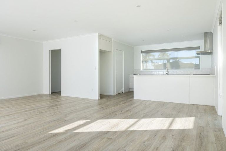 Photo of property in 2 Entelea Close, Papamoa Beach, Papamoa, 3118