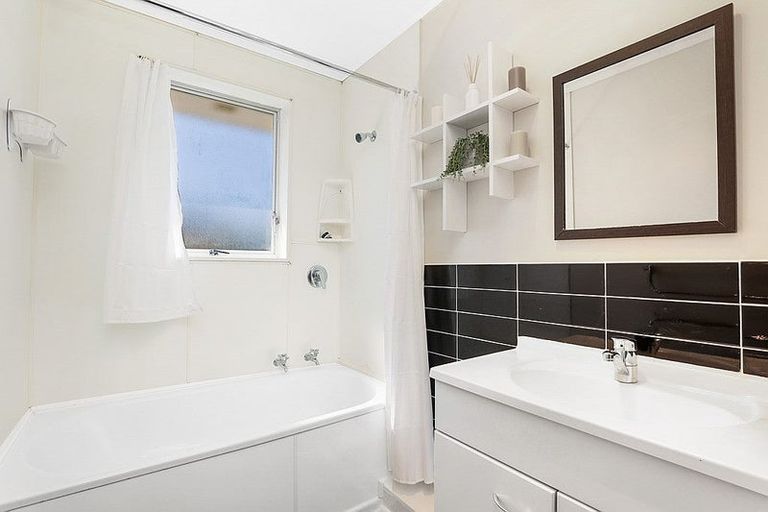 Photo of property in 7 Bradley Place, Nawton, Hamilton, 3200