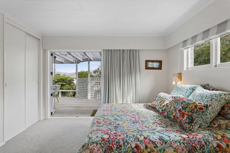 Photo of property in 26 Tremaine Avenue, Two Mile Bay, Taupo, 3330