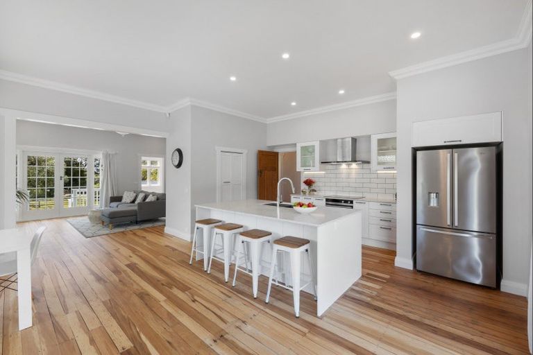 Photo of property in 59a Old Waipu Road, Mangawhai, 0505