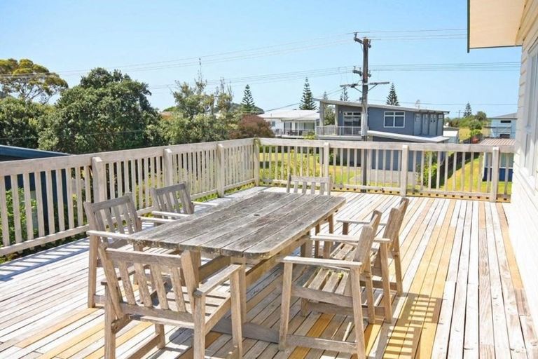 Photo of property in 321a Given Avenue, Whangamata, 3620