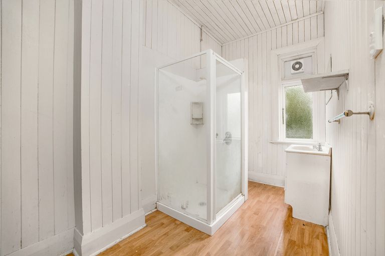 Photo of property in 372 South Road, Caversham, Dunedin, 9012