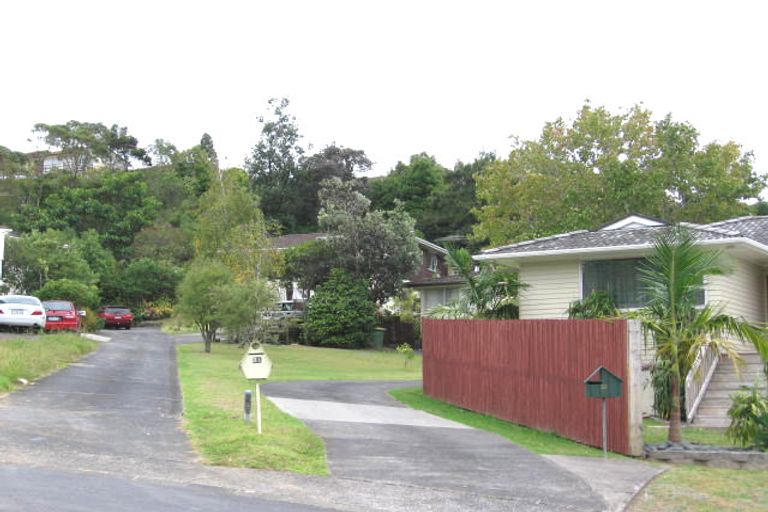 Photo of property in 31 Sequoia Place, Sunnynook, Auckland, 0620