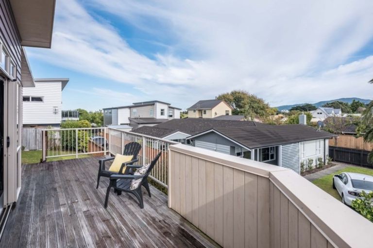 Photo of property in 52 Martin Road, Paraparaumu Beach, Paraparaumu, 5032