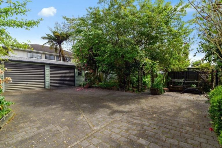 Photo of property in 27 Robertson Street, Glenholme, Rotorua, 3010