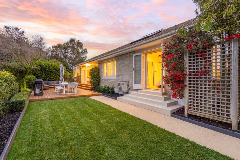 Photo of property in 22 Hunters Hill, Havelock North, 4130