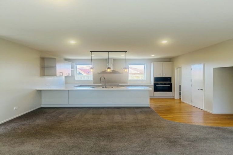 Photo of property in 10 Pakura Street, Pegasus, 7612