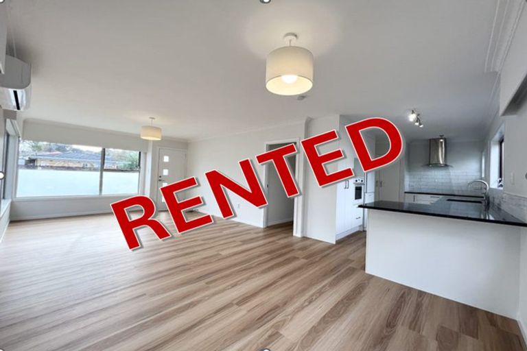 Photo of property in 1/17 Thornton Road, Milford, Auckland, 0620