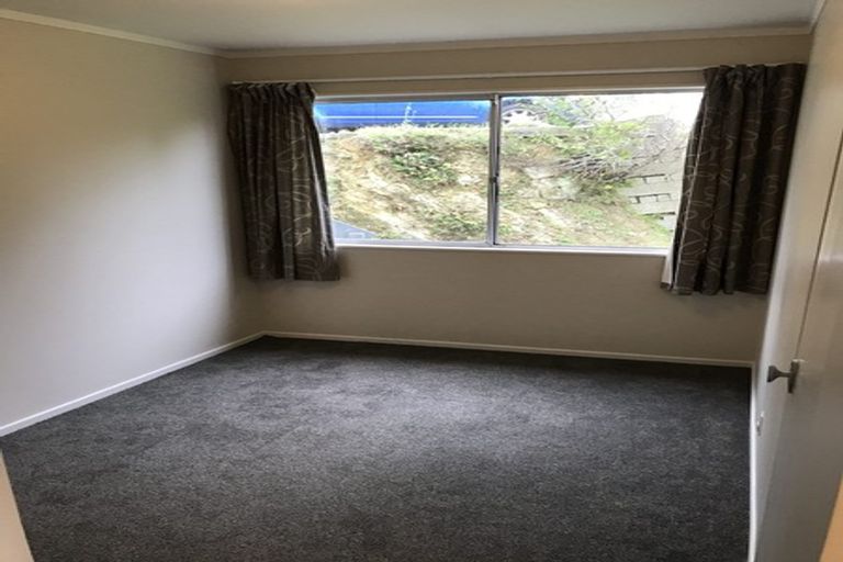 Photo of property in 12 Winnipeg Way, Kingston, Wellington, 6021