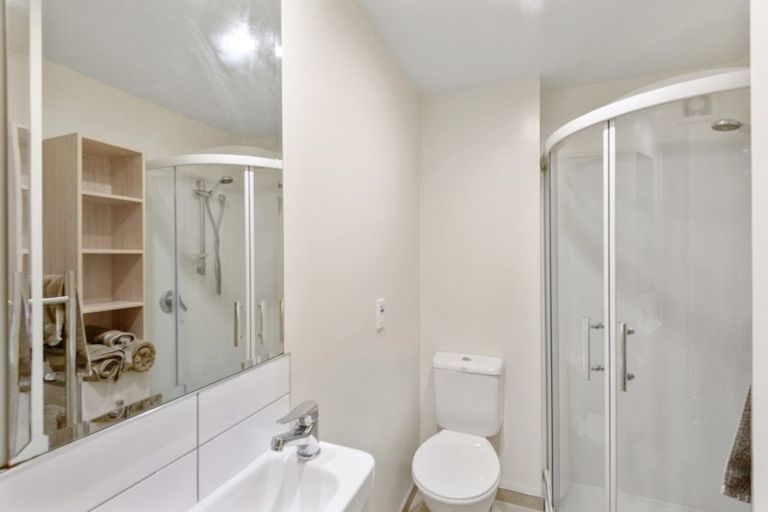 Photo of property in 2/245 Montreal Street, Christchurch Central, Christchurch, 8013