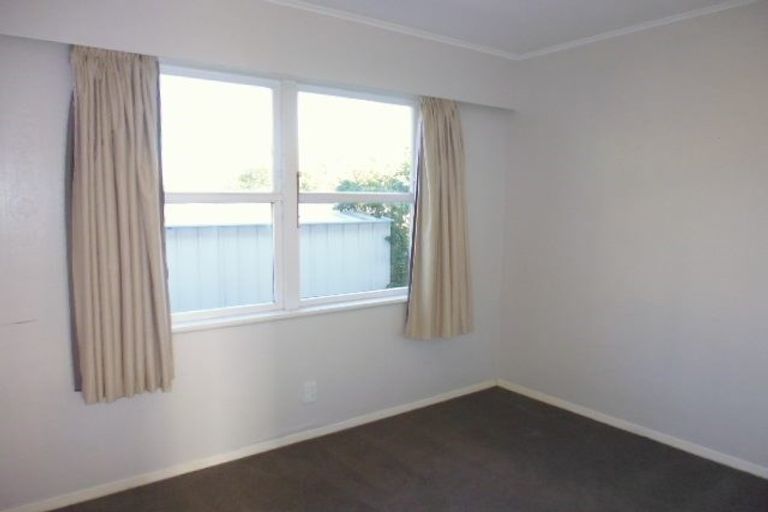 Photo of property in 84 Tarawera Road, Johnsonville, Wellington, 6037