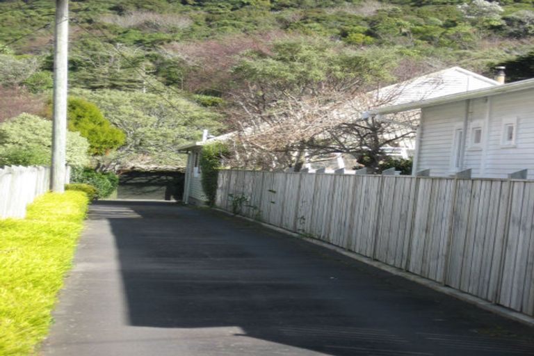 Photo of property in 43a Parkvale Road, Karori, Wellington, 6012