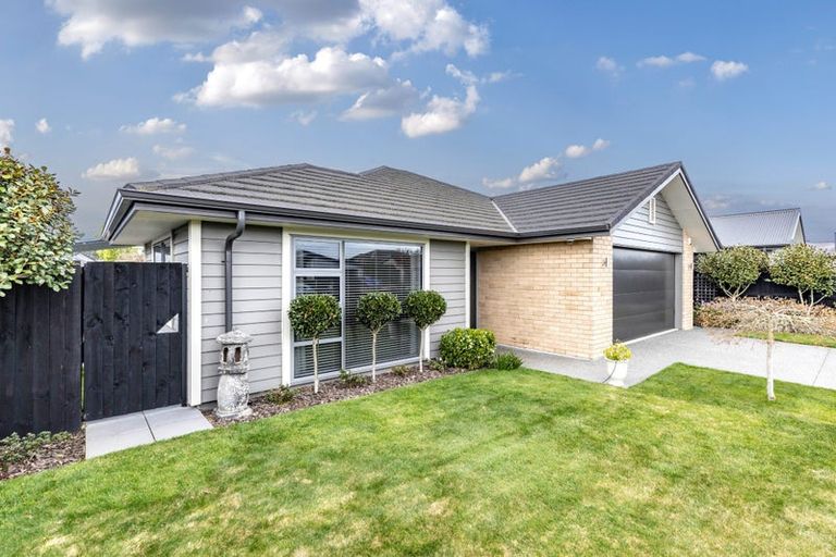 Photo of property in 30 Taiore Crescent, Marshland, Christchurch, 8083