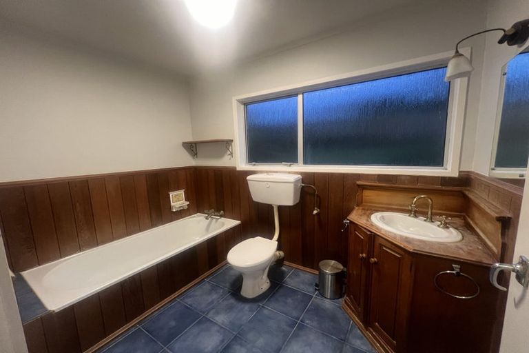 Photo of property in 3 Dunraven Place, Torbay, Auckland, 0630