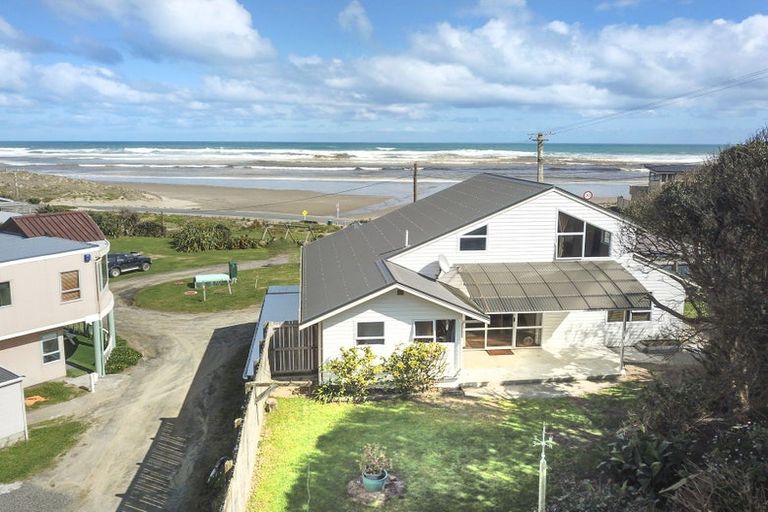 Photo of property in 1 Ocean Close, Te Kopuru, Dargaville, 0371