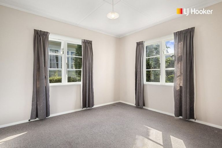 Photo of property in 52 Puketai Street, Andersons Bay, Dunedin, 9013