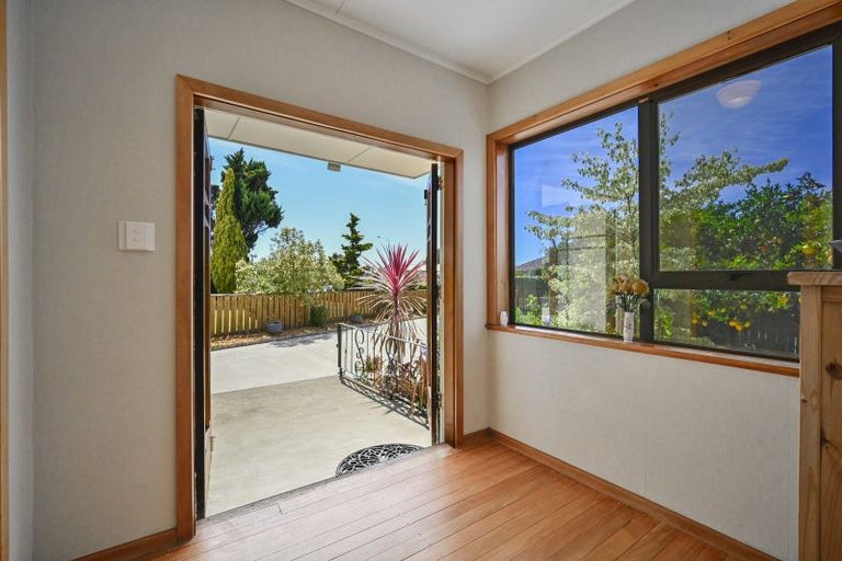 Photo of property in 711 Maitland Crescent, Mayfair, Hastings, 4122