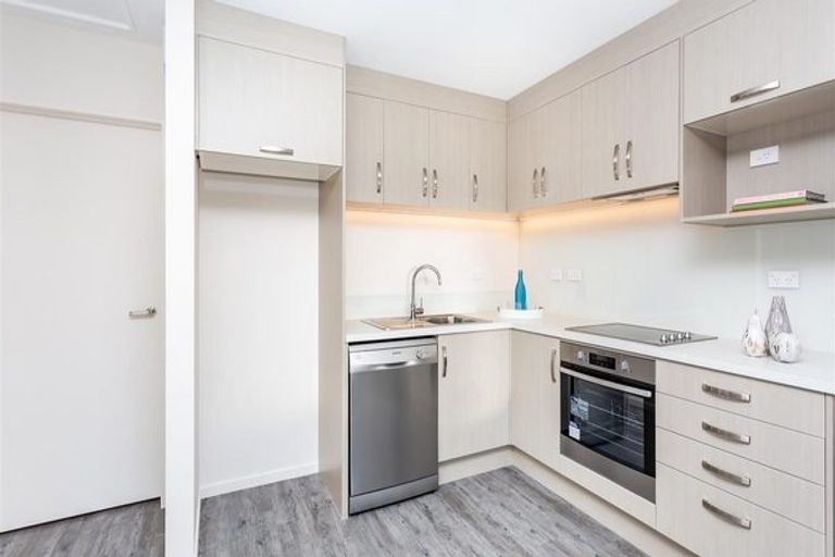 Photo of property in 80c Shakespeare Road, Waltham, Christchurch, 8023