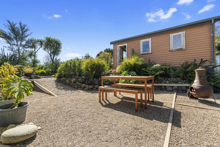 Photo of property in 6 Tutchen Avenue, Raglan, 3225