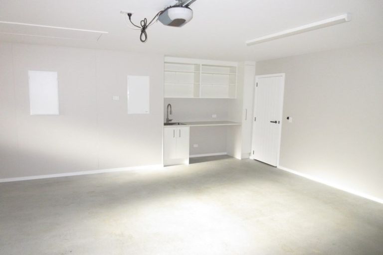 Photo of property in 4 Yorkshire Close, Whitby, Porirua, 5024