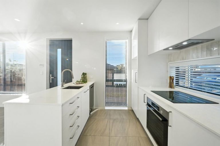 Photo of property in 202a Edgeware Road, Edgeware, Christchurch, 8013