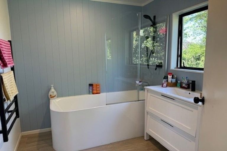 Photo of property in 388 Kaitemako Road, Welcome Bay, Tauranga, 3175