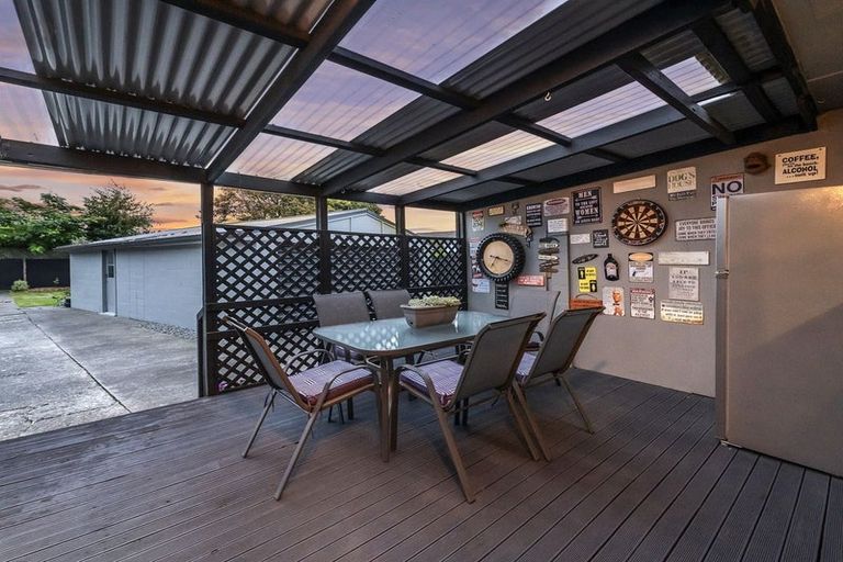 Photo of property in 194 Springs Road, Hornby, Christchurch, 8042