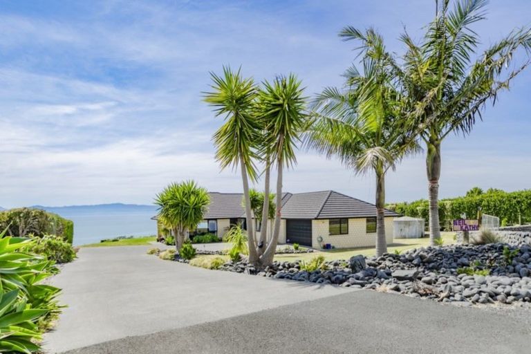 Photo of property in 1843e East Coast Road, Whakatiwai, Pokeno, 2473