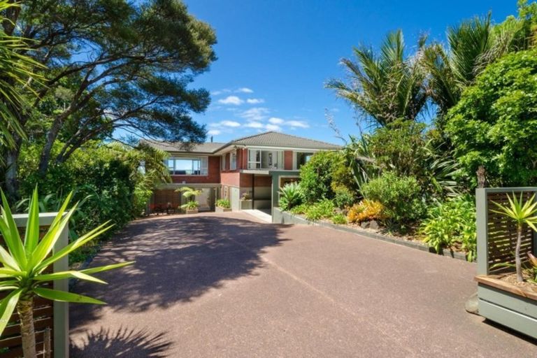 Photo of property in 42 Kitewaho Road, Swanson, Auckland, 0816