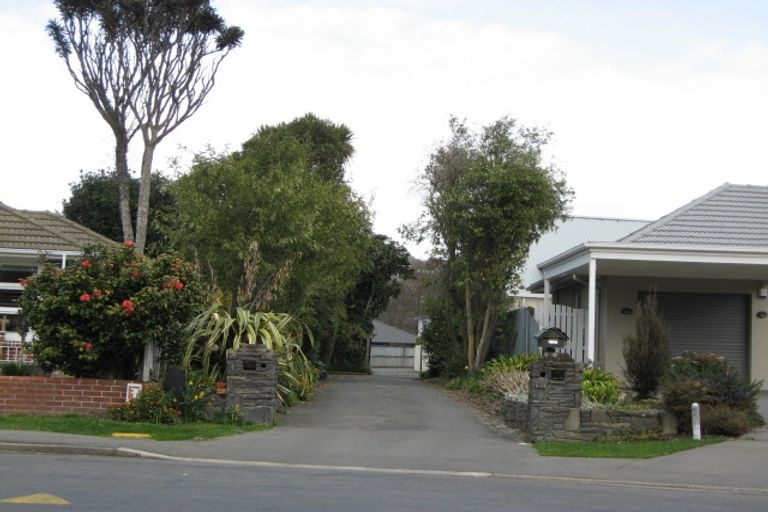 Photo of property in 11a Nutfield Lane, Cashmere, Christchurch, 8022