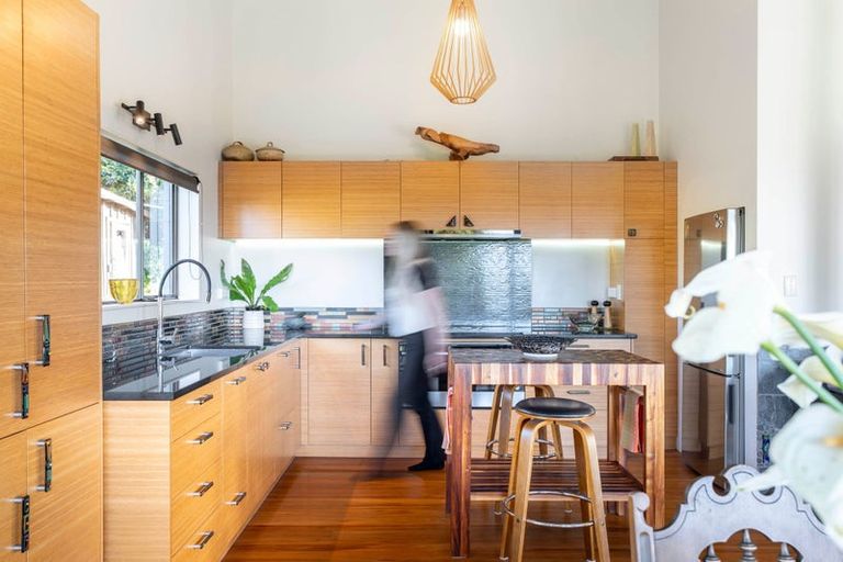 Photo of property in 100 Rocklands Road, Clifton, Takaka, 7183