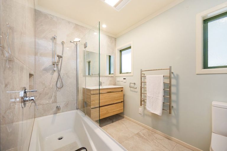 Photo of property in 4 Paradise Avenue, Feilding, 4775