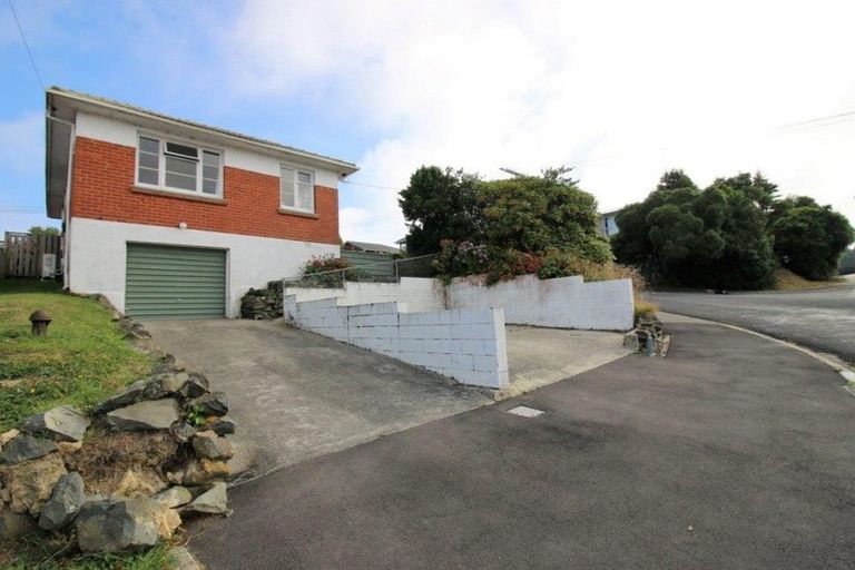 Photo of property in 1 Aytoun Street, Shiel Hill, Dunedin, 9013